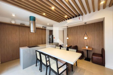 Studio para alugar com 32m², 1 quarto e sem vaga Studio para alugar com 32m², 1 quarto e sem vagaSalão de Festas