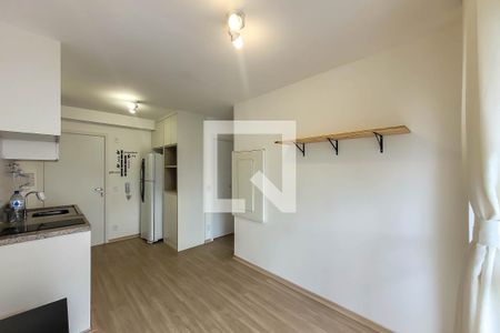 Sala de kitnet/studio para alugar com 1 quarto, 32m² em Liberdade, São Paulo