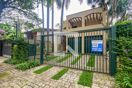 Casa à venda com 430m², 4 quartos e 4 vagasFachada