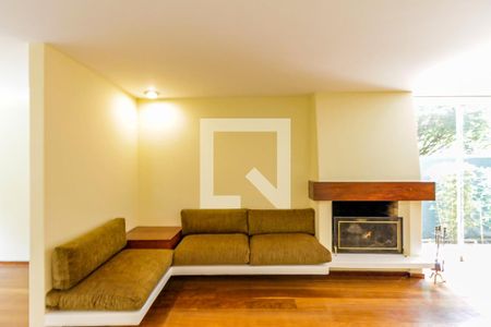 Casa à venda com 430m², 4 quartos e 4 vagasSala de estar