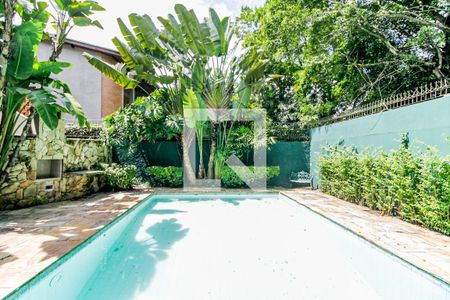 Casa à venda com 430m², 4 quartos e 4 vagasPiscina