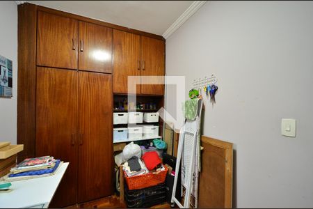 Casa à venda com 300m², 4 quartos e 3 vagasQuarto 1