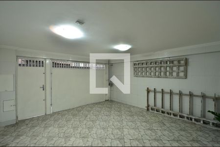 Casa à venda com 300m², 4 quartos e 3 vagasGaragem