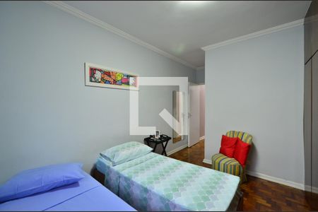 Casa à venda com 300m², 4 quartos e 3 vagasSuíte 2