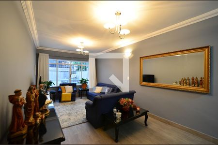 Sala de casa à venda com 4 quartos, 300m² em Parque Imperial, São Paulo