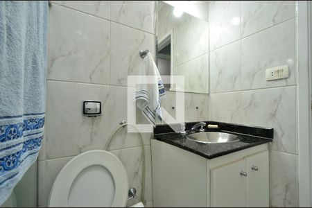 Casa à venda com 300m², 4 quartos e 3 vagasBanheiro da Suíte 2