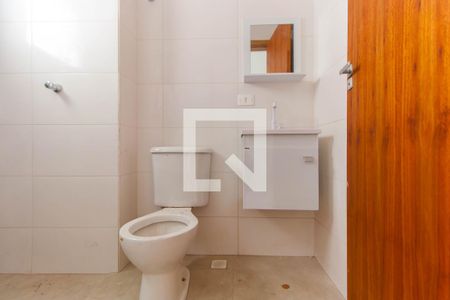Banheiro de apartamento para alugar com 1 quarto, 35m² em Vila Elze, São Paulo