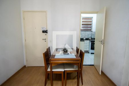 Sala de apartamento para alugar com 2 quartos, 65m² em Copacabana, Rio de Janeiro