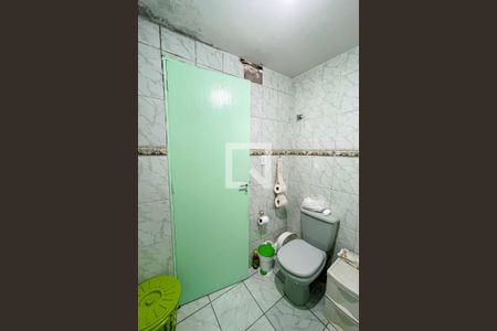 Casa à venda com 280m², 4 quartos e sem vagaBanheiro