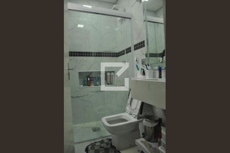 Casa à venda com 70m², 2 quartos e 2 vagasBanheiro