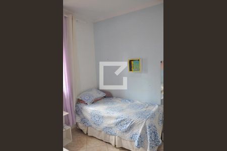 Casa à venda com 70m², 2 quartos e 2 vagasQuarto