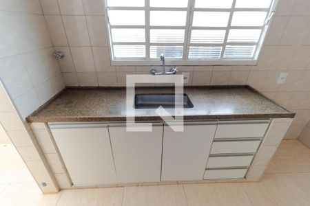 Casa para alugar com 75m², 2 quartos e 1 vagaCozinha