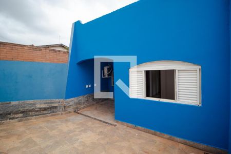 Casa para alugar com 75m², 2 quartos e 1 vagaQuintal
