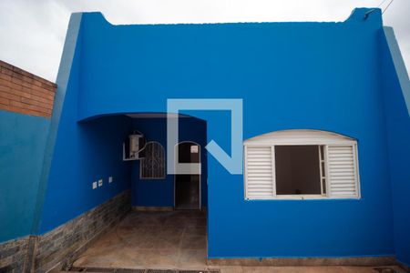 Casa para alugar com 75m², 2 quartos e 1 vagaFachada