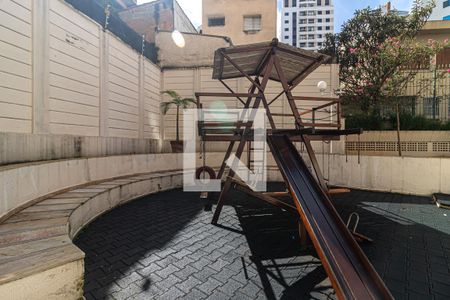 Apartamento à venda com 110m², 3 quartos e 2 vagas Apartamento à venda com 110m², 3 quartos e 2 vagasÁrea comum - Playground