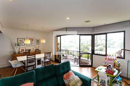 sala  de apartamento à venda com 3 quartos, 120m² em Vila Suzana, São Paulo