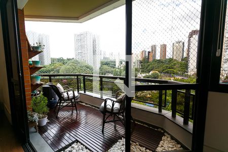 Varanda de apartamento à venda com 3 quartos, 120m² em Vila Suzana, São Paulo