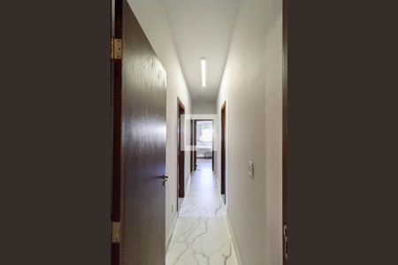 Corredor de apartamento à venda com 3 quartos, 175m² em Ouro Preto, Belo Horizonte