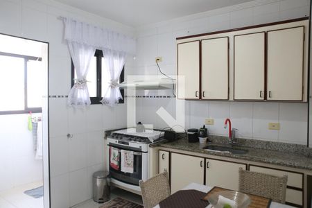 Apartamento para alugar com 131m², 3 quartos e 2 vagasCozinha