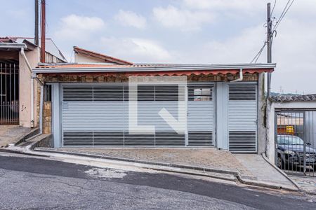 Casa à venda com 270m², 4 quartos e 2 vagasFachada