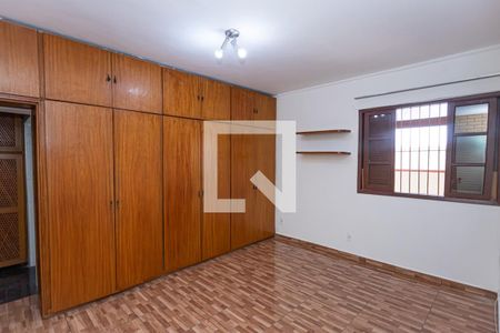 Quarto 2 de casa à venda com 4 quartos, 270m² em Vila Pereira Barreto, São Paulo