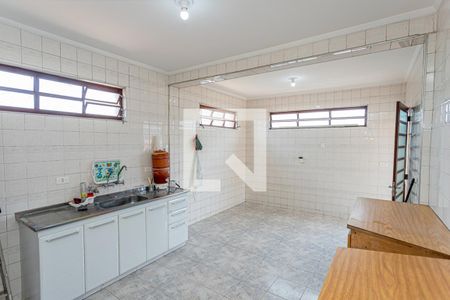 Casa à venda com 270m², 4 quartos e 2 vagas Casa à venda com 270m², 4 quartos e 2 vagasCozinha