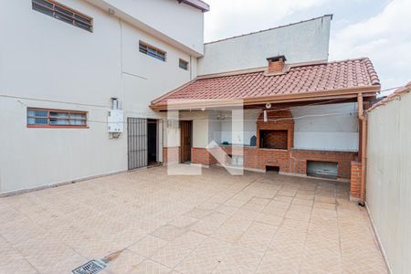 Casa à venda com 270m², 4 quartos e 2 vagas Casa à venda com 270m², 4 quartos e 2 vagasQuintal 2 e churrasqueira