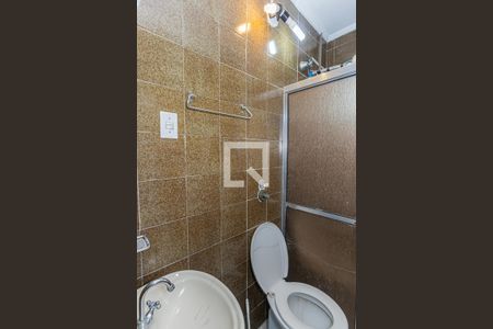 Casa à venda com 270m², 4 quartos e 2 vagas Casa à venda com 270m², 4 quartos e 2 vagasBanheiro