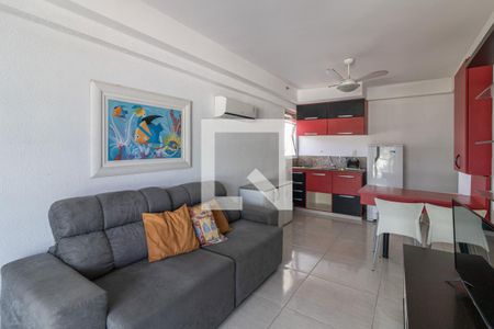 Sala de apartamento para alugar com 1 quarto, 56m² em Recreio dos Bandeirantes, Rio de Janeiro