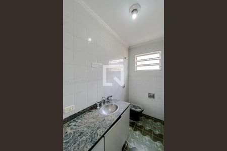 Casa para alugar com 120m², 4 quartos e sem vaga Casa para alugar com 120m², 4 quartos e sem vagaBanheiro