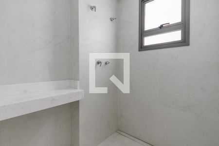 Apartamento à venda com 192m², 3 quartos e 4 vagasBanheiro da Suíte 2