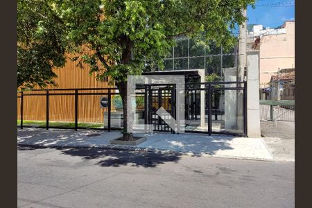 Apartamento à venda com 70m², 2 quartos e 1 vagaFachada e portaria