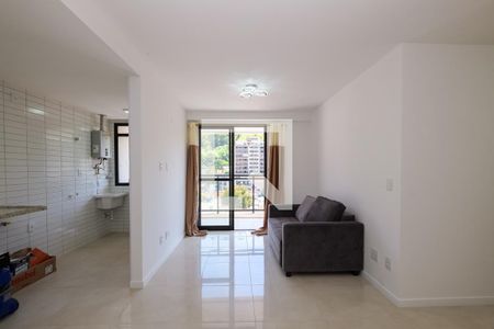 Sala de apartamento à venda com 2 quartos, 70m² em Tijuca, Rio de Janeiro