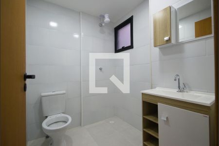 Banheiro de kitnet/studio para alugar com 1 quarto, 29m² em Jardim Aurelia, São Paulo