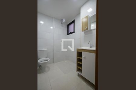 Banheiro de kitnet/studio para alugar com 1 quarto, 29m² em Jardim Aurelia, São Paulo