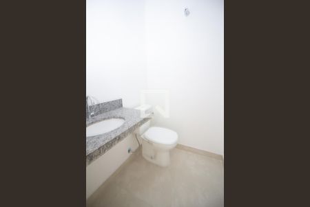 Apartamento para alugar com 46m², 2 quartos e sem vagaBanheiro