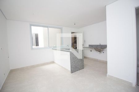 Sala/ Cozinha/Área de serviço de apartamento para alugar com 2 quartos, 46m² em Jardim Ana Rosa, São Paulo