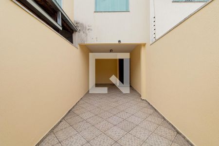Garagem de casa à venda com 3 quartos, 134m² em Vila Euthalia, São Paulo