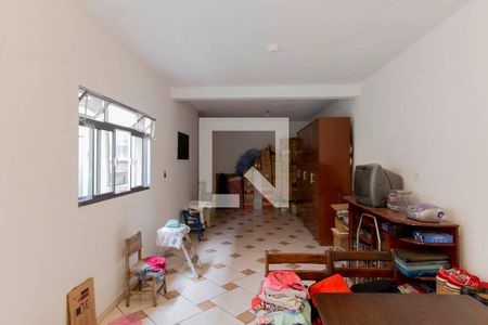 Casa à venda com 105m², 2 quartos e 2 vagasSalão