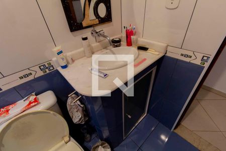 Casa à venda com 105m², 2 quartos e 2 vagasBanheiro