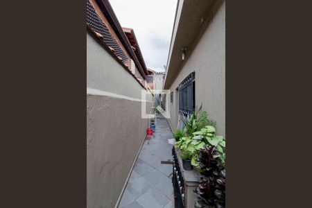 Casa à venda com 105m², 2 quartos e 2 vagasCorredor Lateral