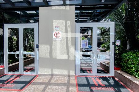 Studio para alugar com 42m², 1 quarto e 1 vaga Studio para alugar com 42m², 1 quarto e 1 vagaFachada