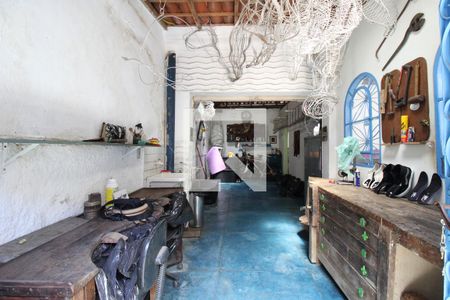 Casa para alugar com 180m², 2 quartos e 1 vagaOficina 