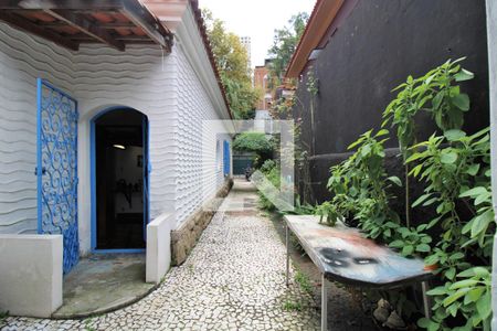 Casa para alugar com 180m², 2 quartos e 1 vagaQuintal 