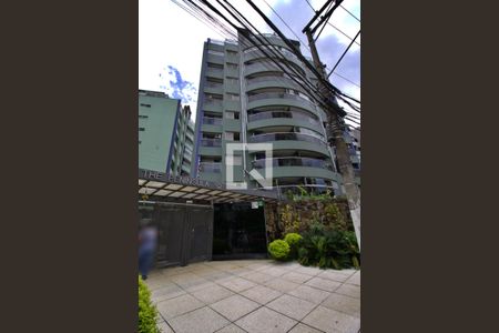 Apartamento à venda com 134m², 3 quartos e 3 vagas Apartamento à venda com 134m², 3 quartos e 3 vagasFachada e portaria