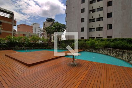 Apartamento à venda com 134m², 3 quartos e 3 vagas Apartamento à venda com 134m², 3 quartos e 3 vagasÁrea comum - Piscina