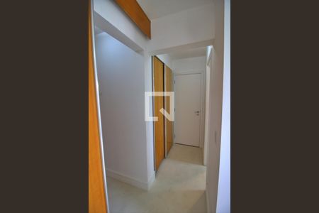 Apartamento à venda com 134m², 3 quartos e 3 vagas Apartamento à venda com 134m², 3 quartos e 3 vagasCloset da Suíte 3