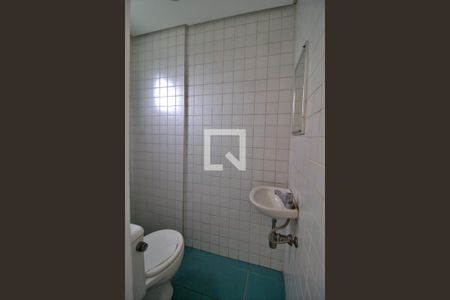 Apartamento à venda com 134m², 3 quartos e 3 vagas Apartamento à venda com 134m², 3 quartos e 3 vagasBanheiro de serviço