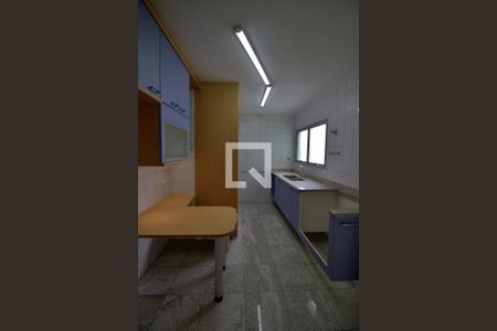 Apartamento à venda com 134m², 3 quartos e 3 vagas Apartamento à venda com 134m², 3 quartos e 3 vagasCozinha