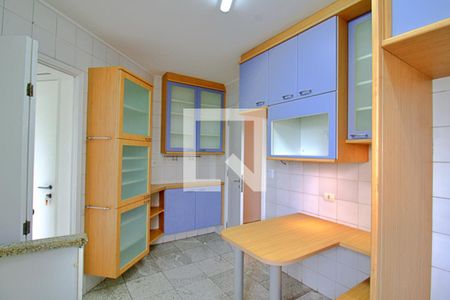 Apartamento à venda com 134m², 3 quartos e 3 vagas Apartamento à venda com 134m², 3 quartos e 3 vagasCozinha